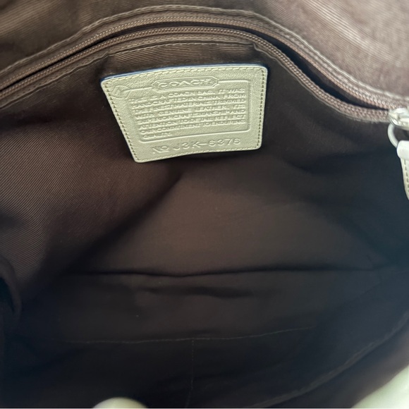 Coach purse - Picture 5 of 7